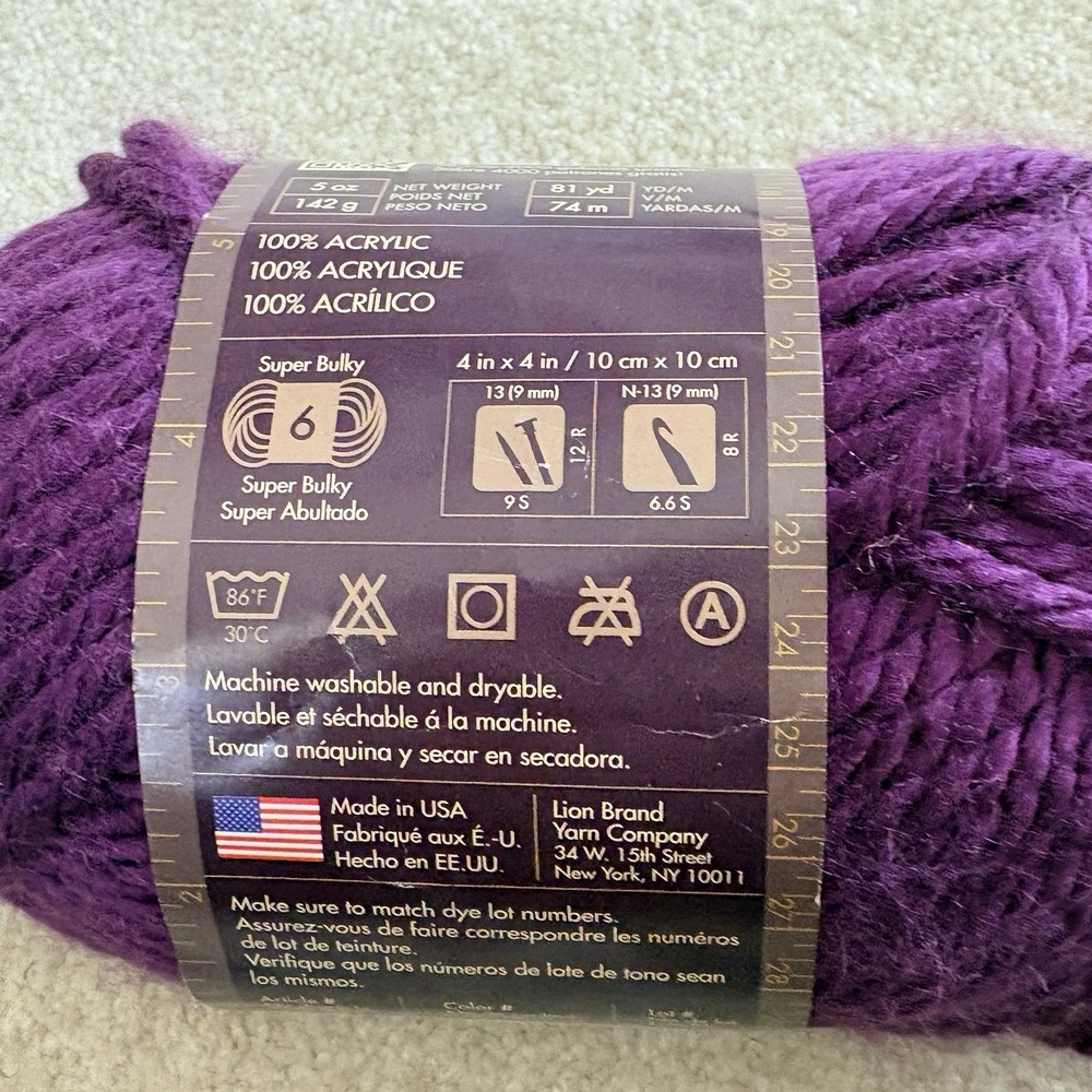 Lion Brand Yarn Hometown USA Portland Wine 5oz 81 Yd Super Bulky 6 - Picture 4 of 4
